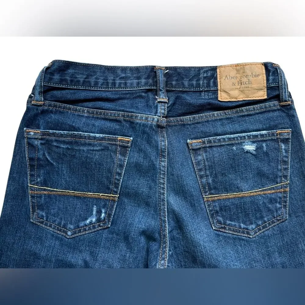 Abercrombie & Fitch Men’s 30x32 Slim straight jeans distressed blue Cotton